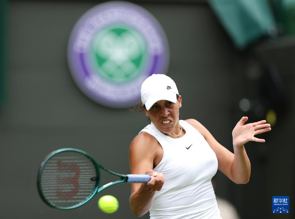 每体：对阵塞维利亚，弗里克考虑轮休亚马尔或莱万